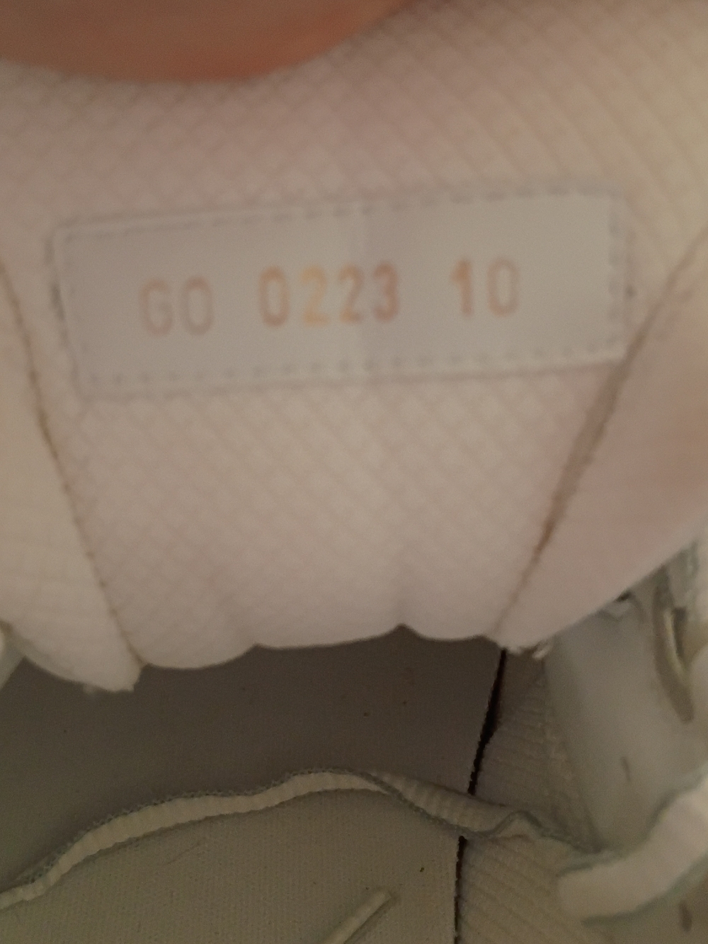 Louis Vuitton Runner Tatic Sneakers - White/Grey -  Men's LV Size 10 (US 11) - Picture 14 of 14